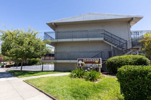 the building in which the apartment is located
