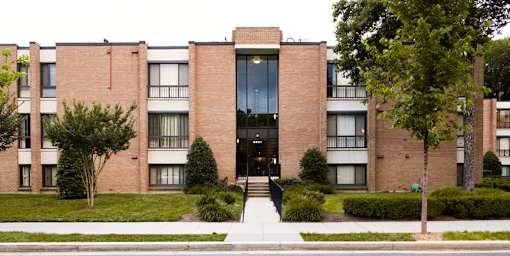 The front of Park Pleasant apartments
