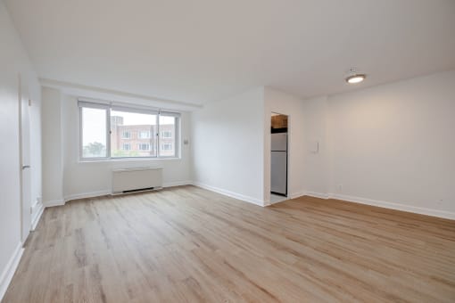 Quebec House renovated living space light scheme