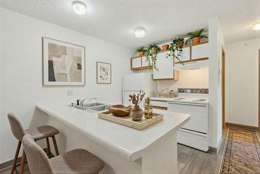 Elegant Dining Area at Brush Meadows I & II Apartments, Billings, 59105