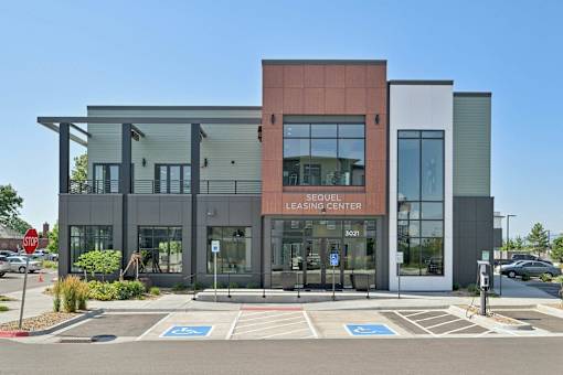 Leasing center exterior with contemporary architecture at Sequel Homes Apartments, Colorado, 80110