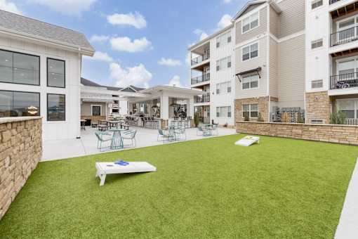Beautiful Garden Exterior at Momentum at First Creek, Denver, 80249