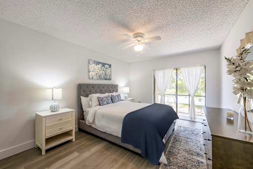A bedroom at Waterview at Coconut Creek, Coconut Creek, FL