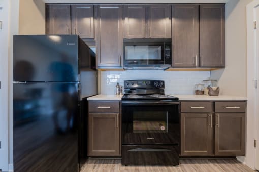 Stylish kitchen perfect for cooking and entertaining at White Oak