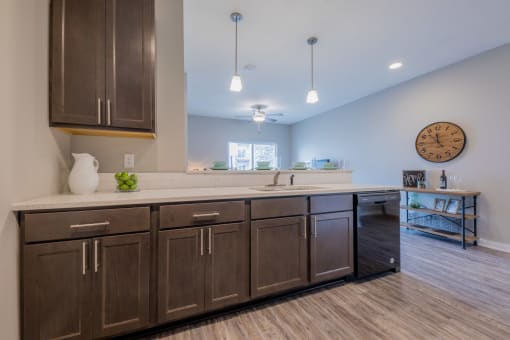 Stylish kitchen perfect for cooking and entertaining at White Oak