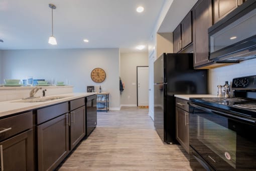 Stylish kitchen perfect for cooking and entertaining at White Oak