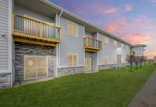 White Oak Apartments exterior