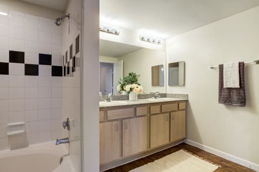 Luxurious Bathroom at Cornerstone Ranch, Katy, Texas
