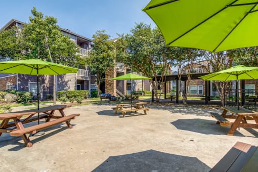 Shaded Outdoor Courtyard Area at Cornerstone Ranch, Katy, TX, 77450