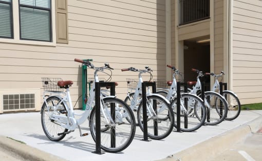 Bike Share at Heights West 11th, Houston, TX, 77008