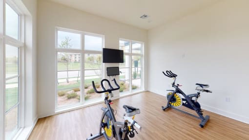 the gym at the flats at obsidian at The Fitzroy San Marcos, Texas