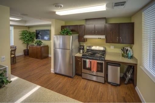 Arbor Creek Senior community kitchen