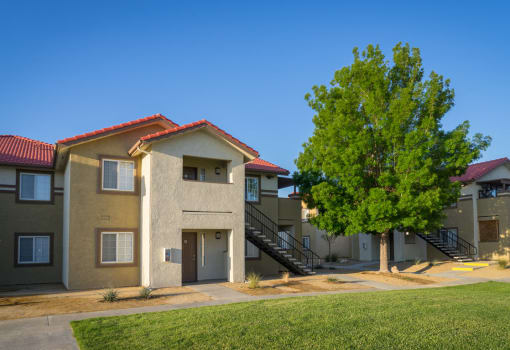 Avenida Crossing grounds
