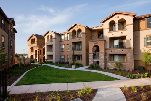 Copperstone Village grounds