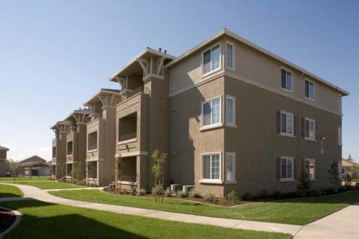 Silverado Creek Building Exterior