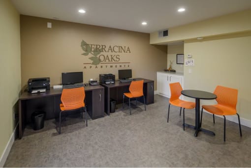 Terracina Oaks business center