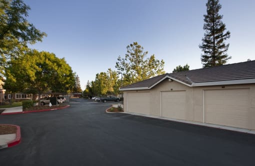 Terracina at Vineyard garages