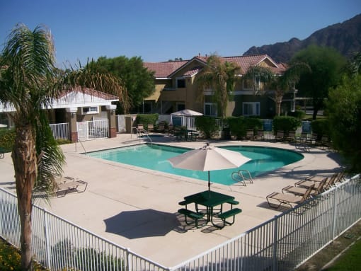Villa Cortina pool