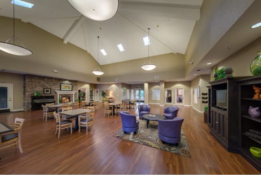 Vintage Chateau I clubhouse interior