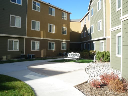 Vintage Hills courtyard