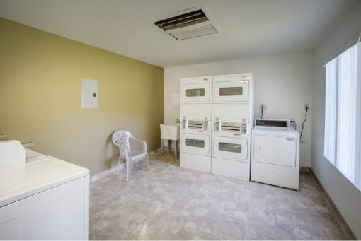 Vintage at Kendall laundry room