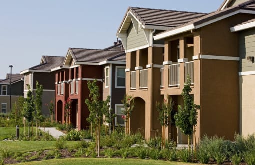 Vintage at Natomas Field building exteriors
