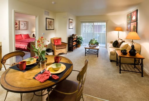 Vintage at Natomas Field model 2 living room