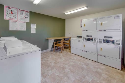 Vintage at Stonehaven laundry room