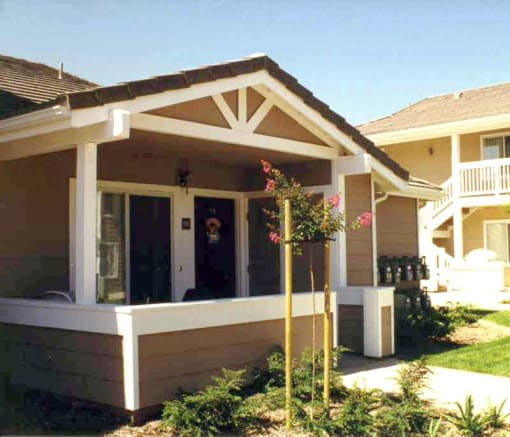 Vintage Terrace apartment exterior