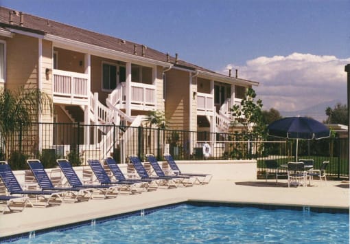 Vintage Terrace pool