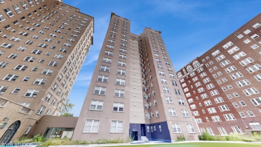 Tower view from courtyard with putting green at 275 on the Park Apartments, St. Louis, MO