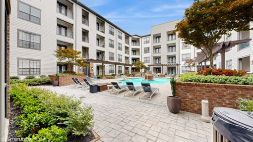 our apartments offer a swimming pool and a patio at Bristol On Union Apartment Homes, Memphis, Tennessee