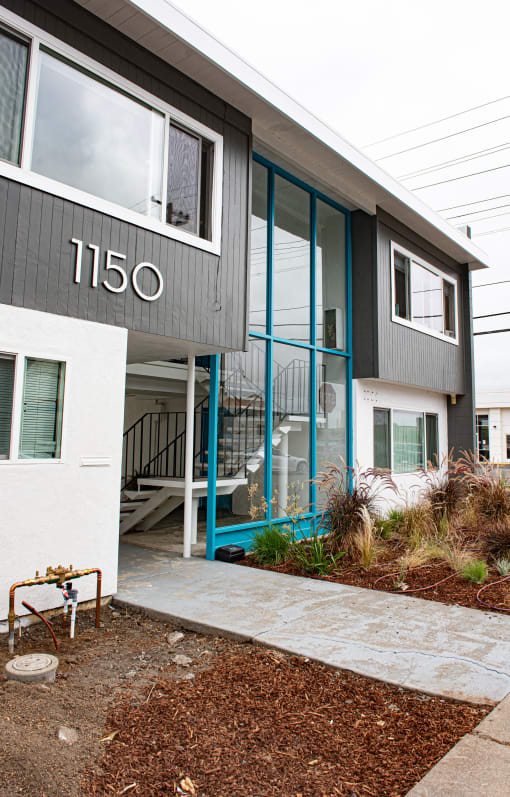 Greenwood Ave apartments in San Carlos