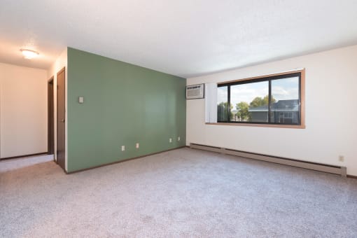 Arbor 404 Apartments | 1 Bdrm - Living Room
