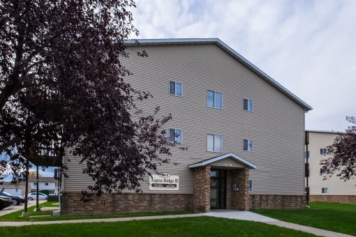 Aspen Ridge Apartments | Fargo, ND