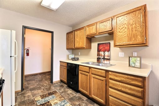 Foxboro Court Townhomes | Kitchen