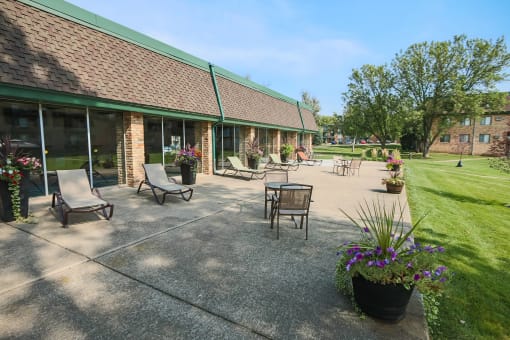 Courtyard  at Glen Pond Apartments, Minnesota