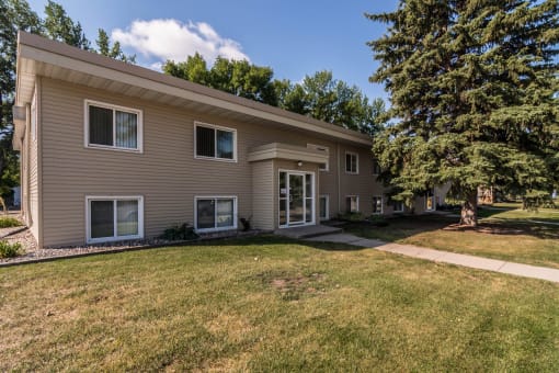 Louise Apartments in Grand Forks, ND