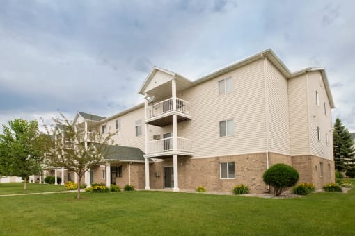 Pinehurst Apartments | Fargo, ND