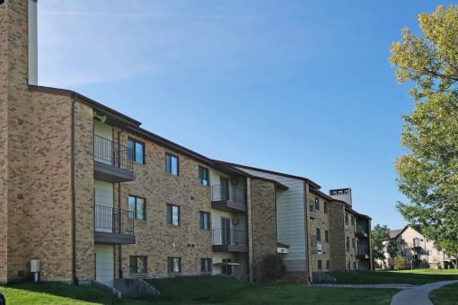 Westcourt Apartments | Fargo, ND