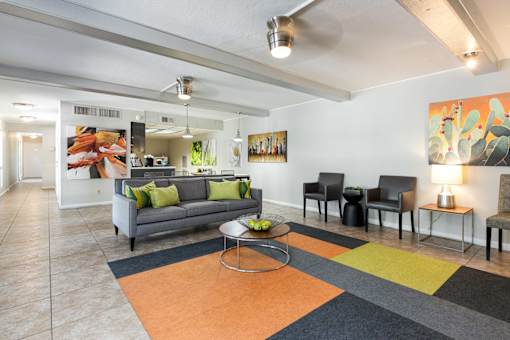 the preserve at ballantyne commons living room and kitchen