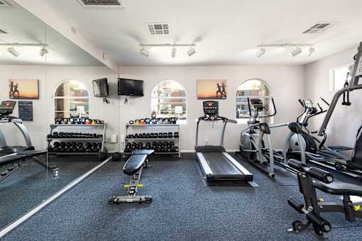 the gym at the apartments apartments ne