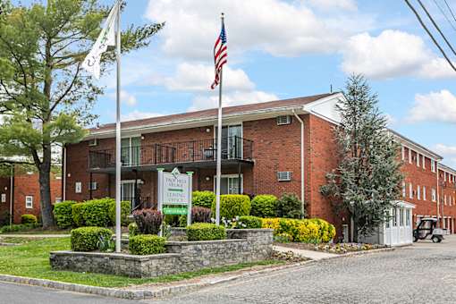 Troy Hills Village leasing office in Parsippany, NJ,07054