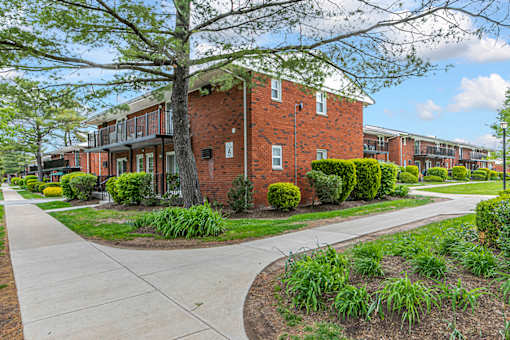 Courtyard Entrance at Troy Hills Village in Parsippany, NJ,07054