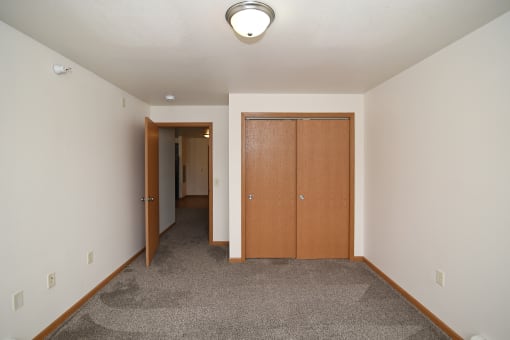 Bedroom with a closet at Paraiso Estates, Minnesota