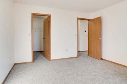Bedroom at Dock 9 Apartments, Fargo, ND