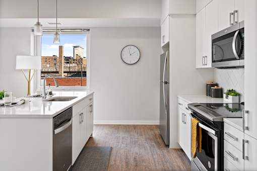 Kitchen Appliances at 23rd Place Apartments, Chicago, 60616