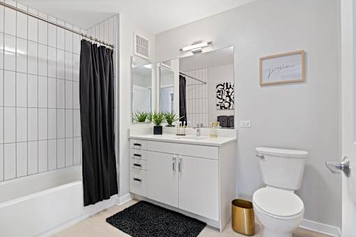 Bathroom With Bathtub at 23rd Place Apartments, Chicago, IL, 60616