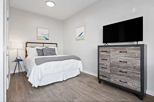 Bedroom With TV at 23rd Place Apartments, Illinois, 60616