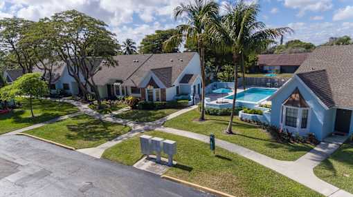 Leasing Center & Pool Exterior